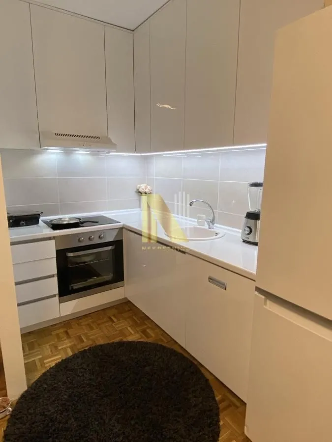 Sale, two bedroom apartment, 64m², Avijatičarsko naselje, Novi Sad Sve Podlokacije
