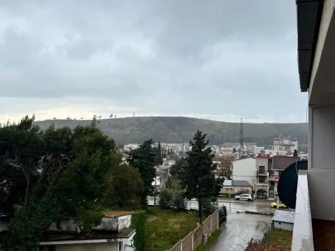 Rent, three bedroom apartment, 140m², Sutomore, Bar - image 4