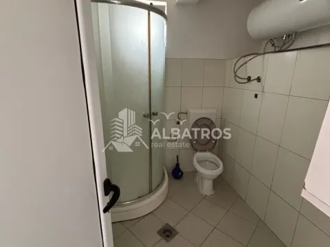 Rent, three bedroom apartment, 90m², Sutomore, Bar - image 6