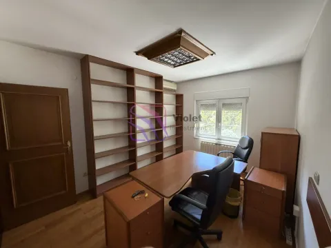 Rent, office space, 150m², Ljubović, Podgorica - image 7