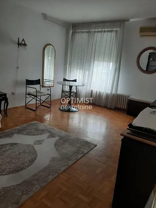 Rent, one bedroom apartment, 30m², Retenzija, Beograd