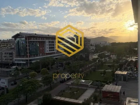 Izdavanje, dvosoban stan, 75m², Preko Morače, Podgorica - image 11
