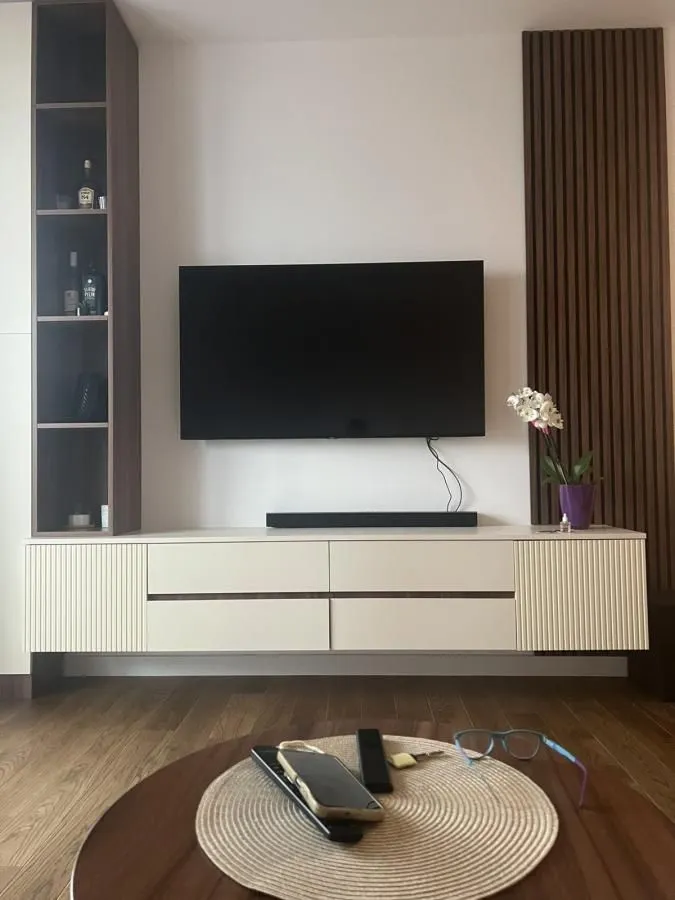Izdavanje, jednosoban stan, 56m², Niš, Srbija