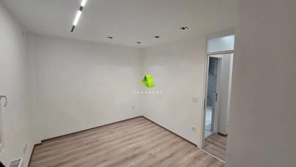 Prodaja, trosoban stan, 89m², Medijana, Niš