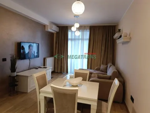 Izdavanje, dvosoban stan, 50m², Savski Venac, Beograd