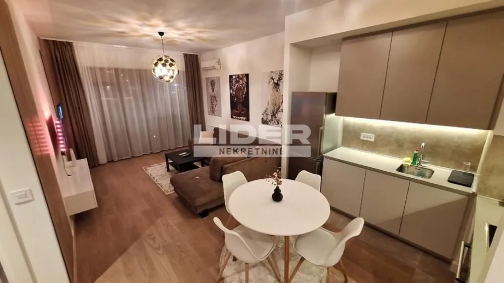 Prodaja, dvosoban stan, 54m², Savski Venac, Beograd
