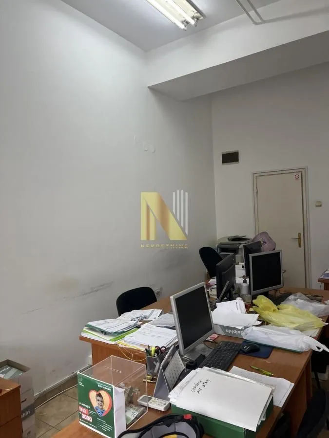 Sale, office space, 20m², Rotkvarija, Novi Sad Sve Podlokacije