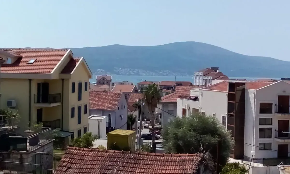 Prodaja, kuća, 90m², Tivat, Crna Gora