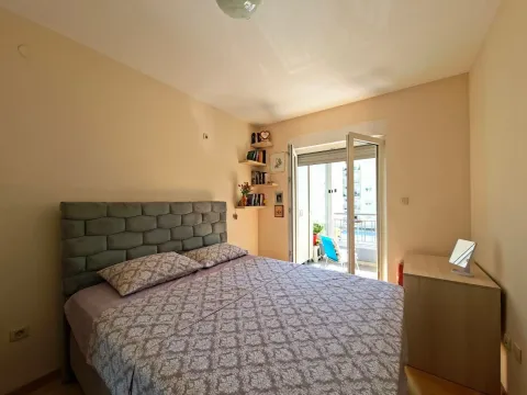 Izdavanje, jednosoban stan, 45m², Pobrežje, Podgorica - image 6