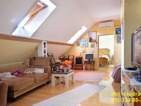 Prodaja, trosoban stan, 88m², Stari Grad, Beograd