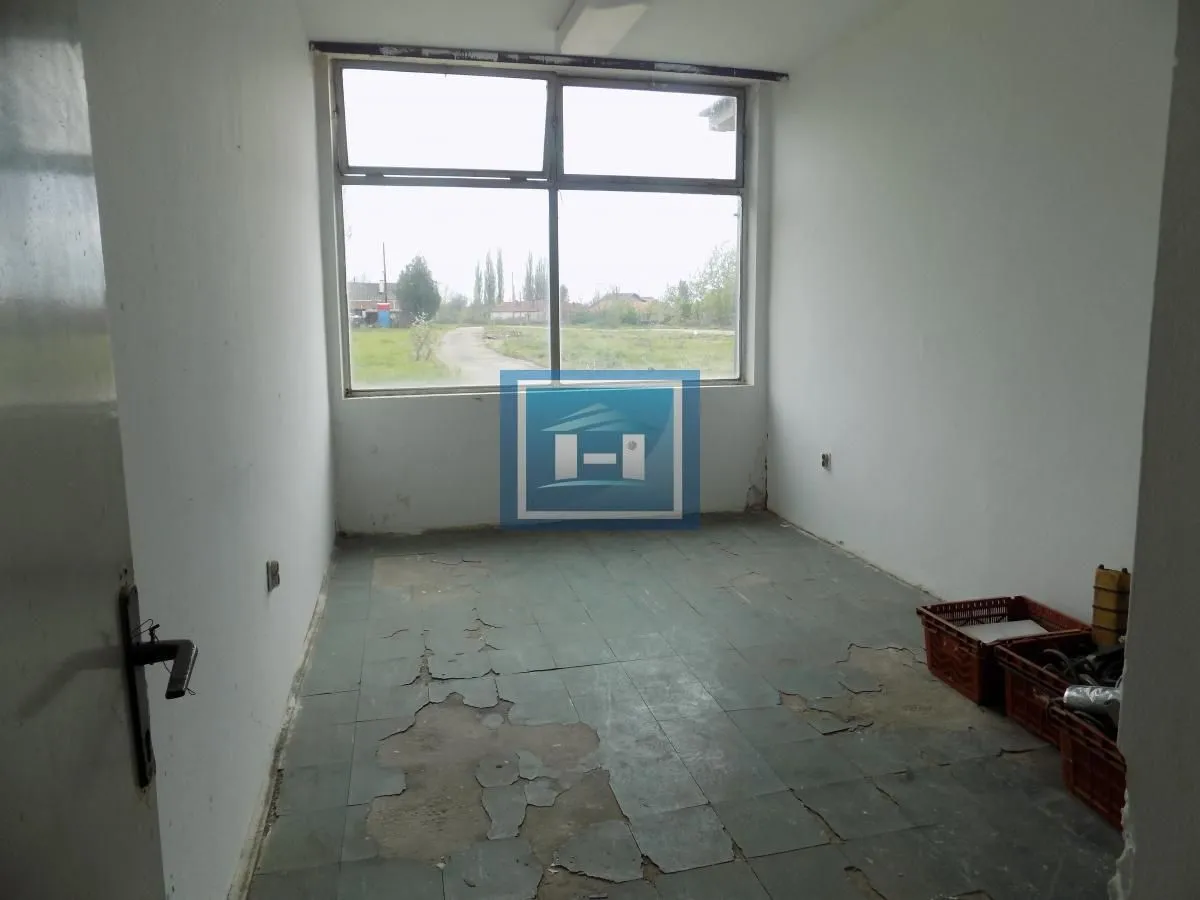 Sale, office space, 1180m², Žabare, Paraćin