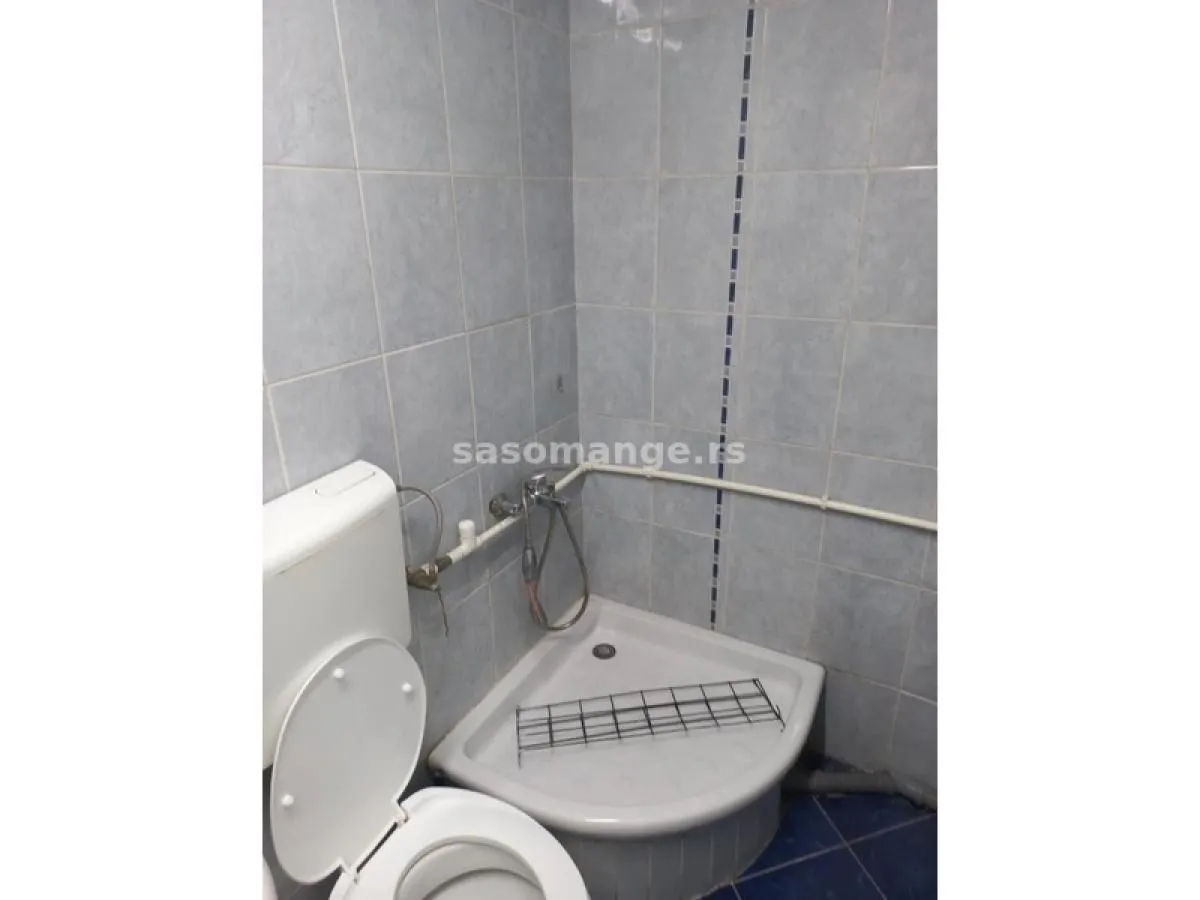 Rent, office space, 97m², Rakovica, Beograd