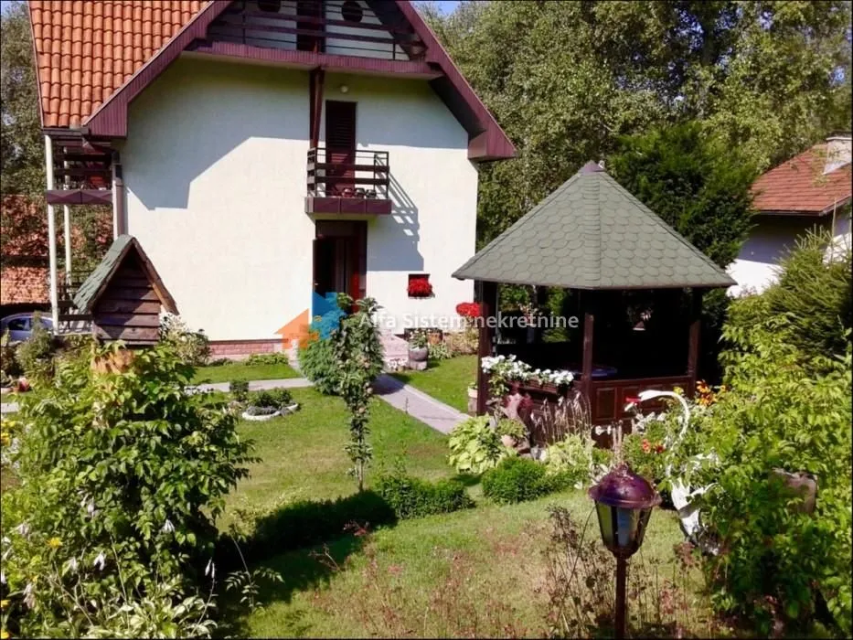 Prodaja, kuća, 230m², Palisad, Zlatibor