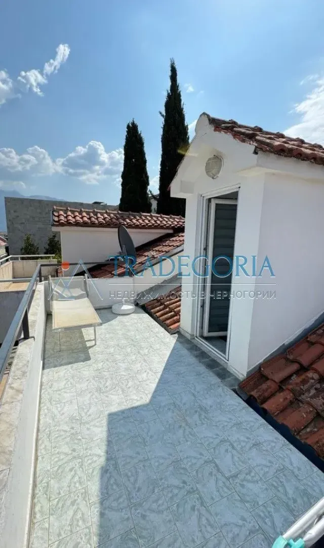 Prodaja, dvosoban stan, 65m², Radovići, Tivat