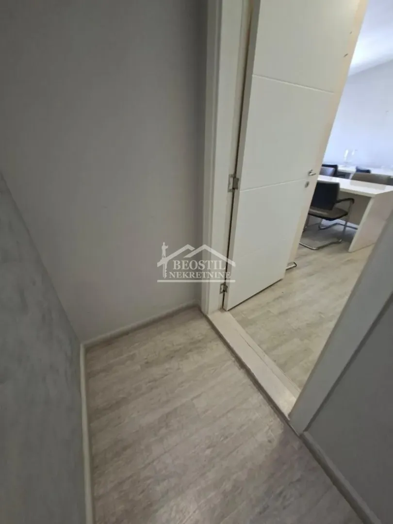 Sale, apartment, 118m², Đeram Pijaca, Beograd