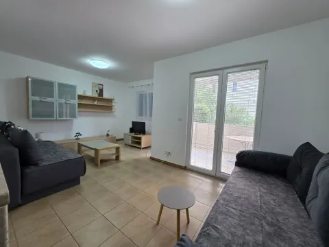 Sale, two bedroom apartment, 64m², Bečići, Budva - image 2