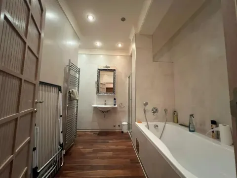 Rent, apartment, 220m², Savski Venac, Beograd - image 12