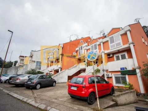 Prodaja, trosoban stan, 155m², Gorica C, Podgorica - image 1