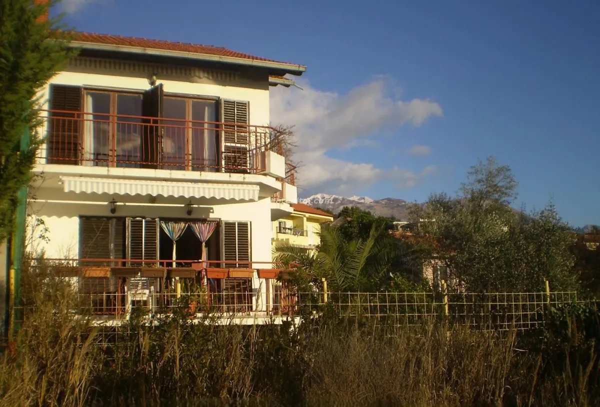 Prodaja, kuća, 119m², Centar, Tivat