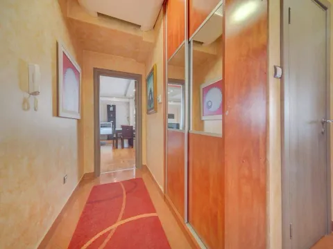 Prodaja, dvosoban stan, 84m², Centar, Podgorica - image 12