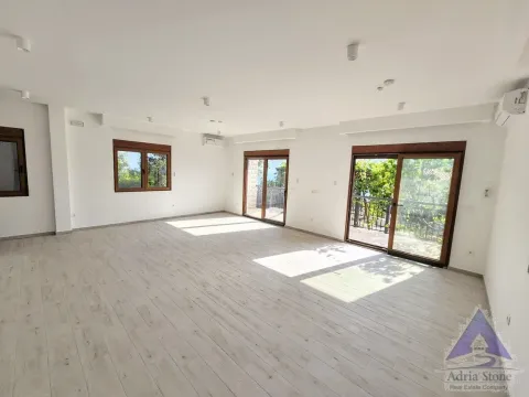 Sale, house, 178m², Skočiđevojka, Budva - image 9