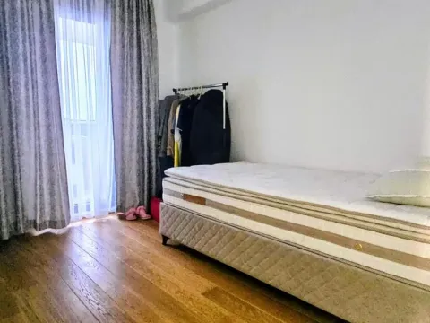 Prodaja, trosoban stan, 76m², Zemun Gornji Grad, Zemun Sve Podlokacije - image 9