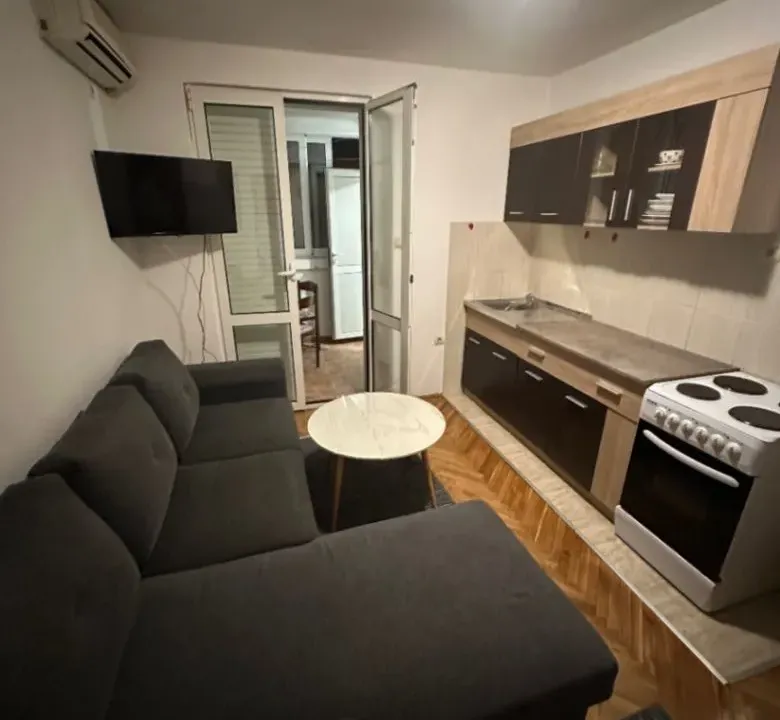 Izdavanje, jednosoban stan, 32m², Rozino, Budva