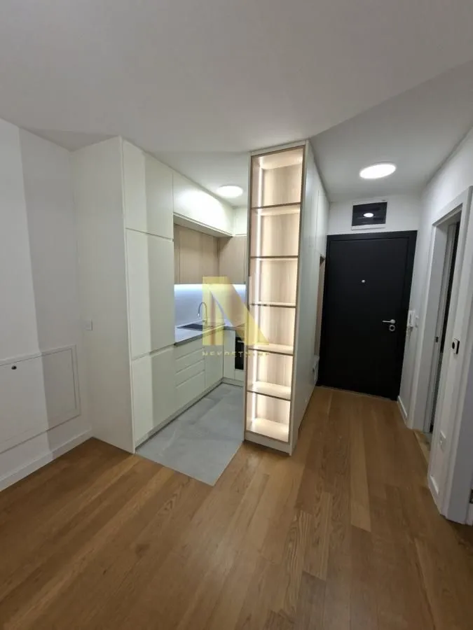 Izdavanje, jednosoban stan, 45m², Sajmište, Novi Sad