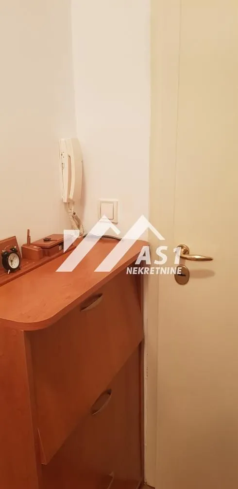 Izdavanje, dvosoban stan, 55m², Grbavica, Novi Sad Sve Podlokacije