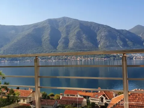 Prodaja, četvorosoban stan, 171m², Dobrota, Kotor - image 3