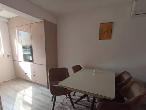 Rent, two bedroom apartment, 65m², Šušanj, Bar - image 2