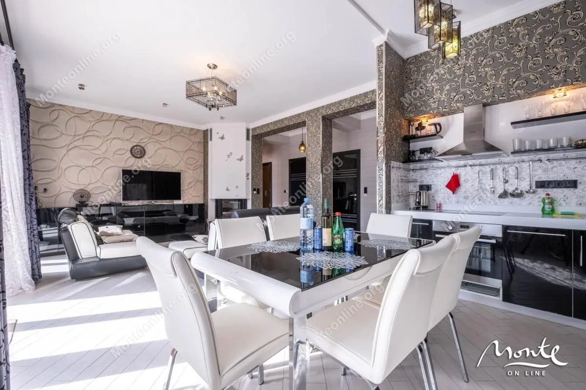 Sale, three bedroom apartment, 101m², Orahovac, Kotor