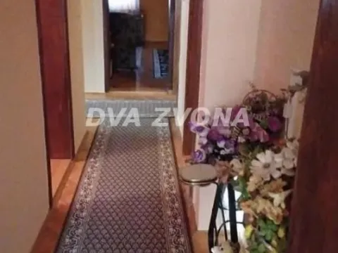 Prodaja, kuća, 192m², Novi Bečej, Zrenjanin - image 13