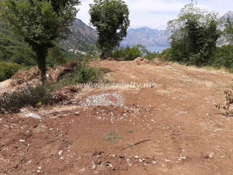 Prodaja, plac, 750m², Škaljari, Kotor