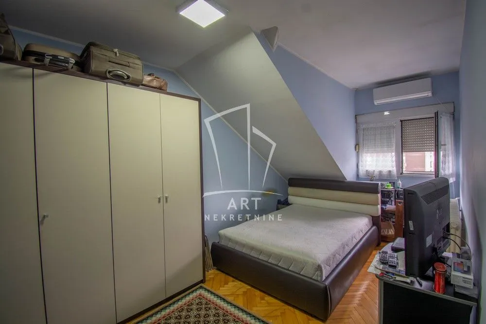 Sale, three bedroom apartment, 94m², Dorćol Sve Podlokacije, Beograd