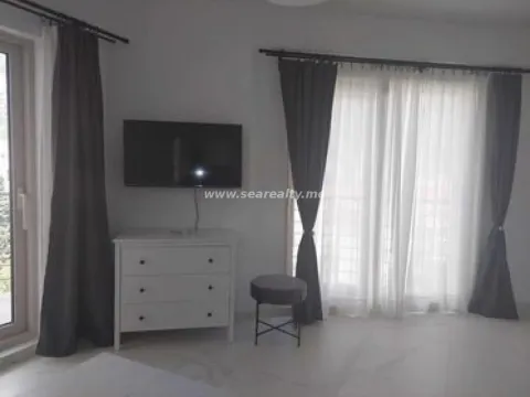 Rent, two bedroom apartment, 64m², Budva, Crna Gora - image 3