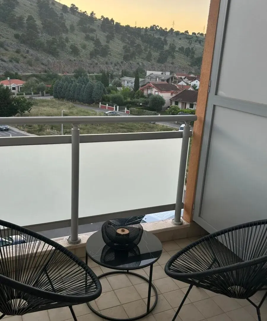 Rent, studio apartment, 30m², Zagorič, Podgorica