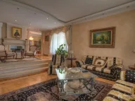 Prodaja, kuća, 700m², Tološi, Podgorica - image 8