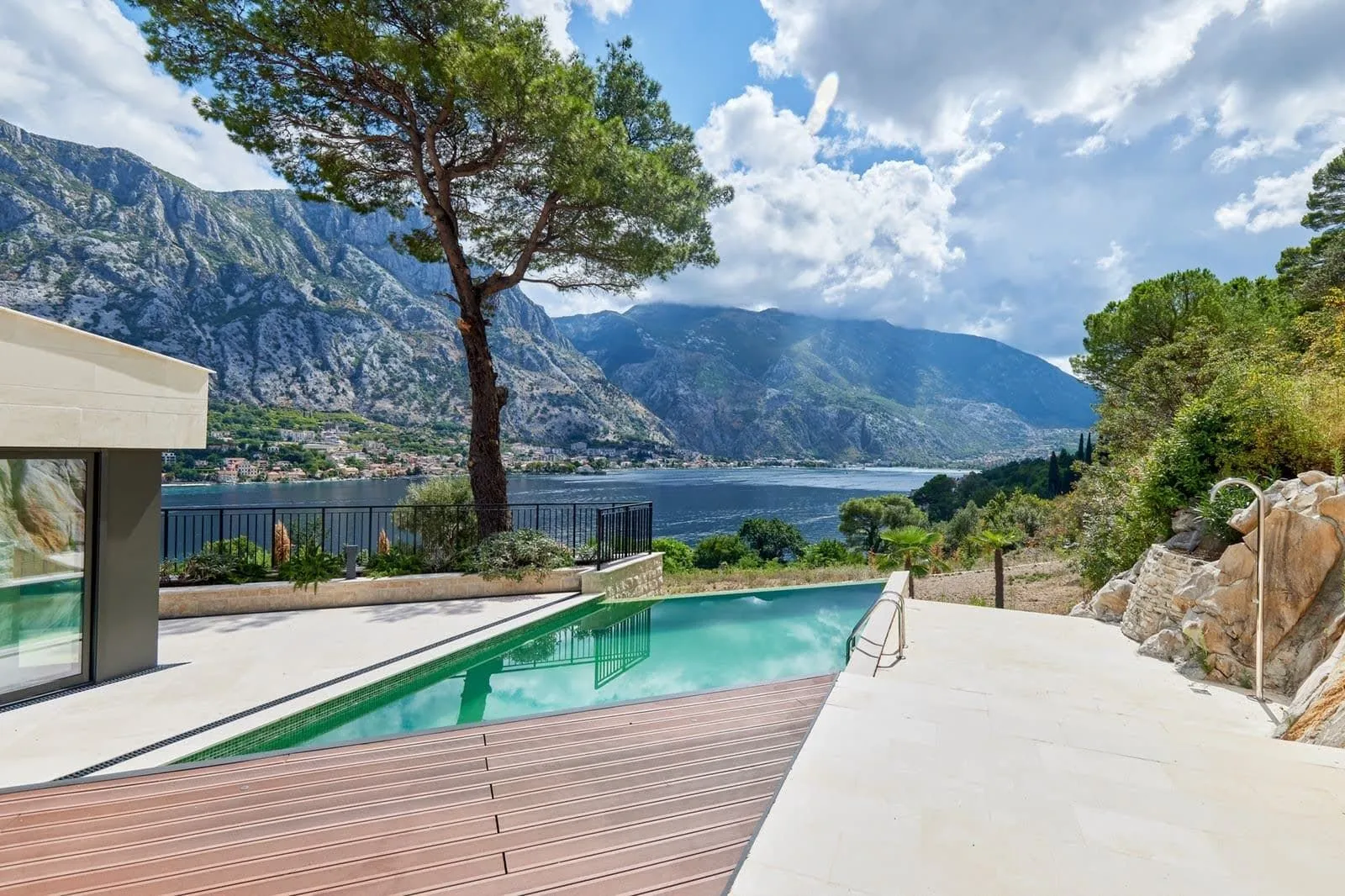 Sale, house, 479m², Prčanj, Kotor