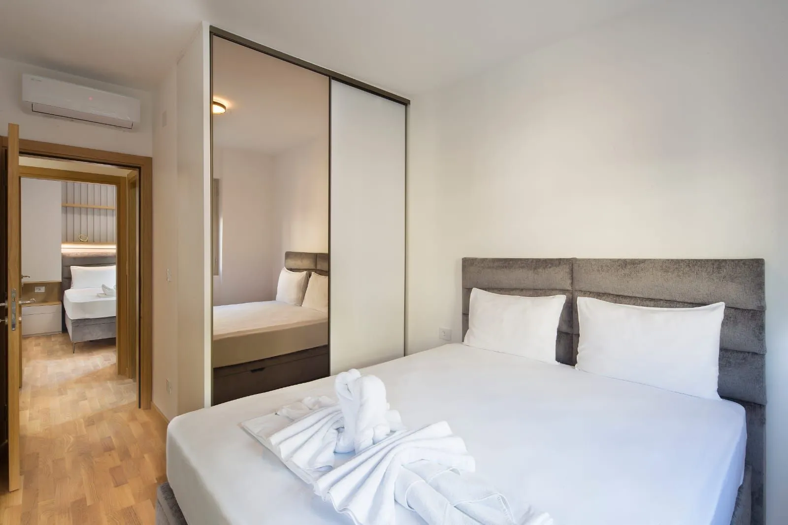 Sale, two bedroom apartment, 55m², Bečići, Budva