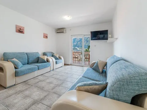 Prodaja, jednosoban stan, 43m², Prčanj, Kotor - image 12