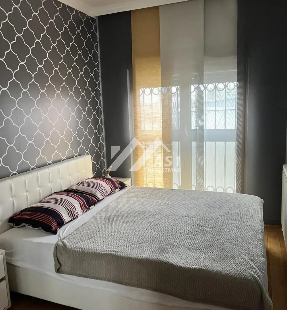 Izdavanje, trosoban stan, 65m², Novi Sad Sve Podlokacije, Novi Sad