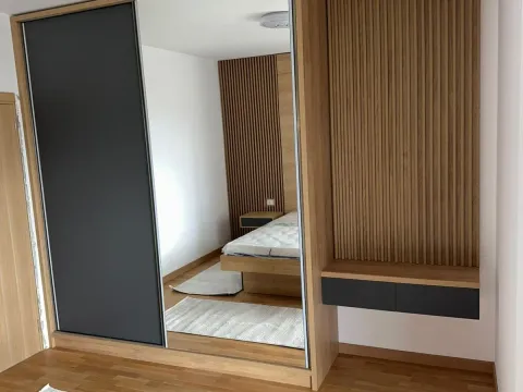 Prodaja, jednosoban stan, 61m², Pobrežje, Podgorica - image 12