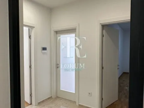 Izdavanje, dvosoban stan, 65m², Stari Aerodrom, Podgorica - image 5