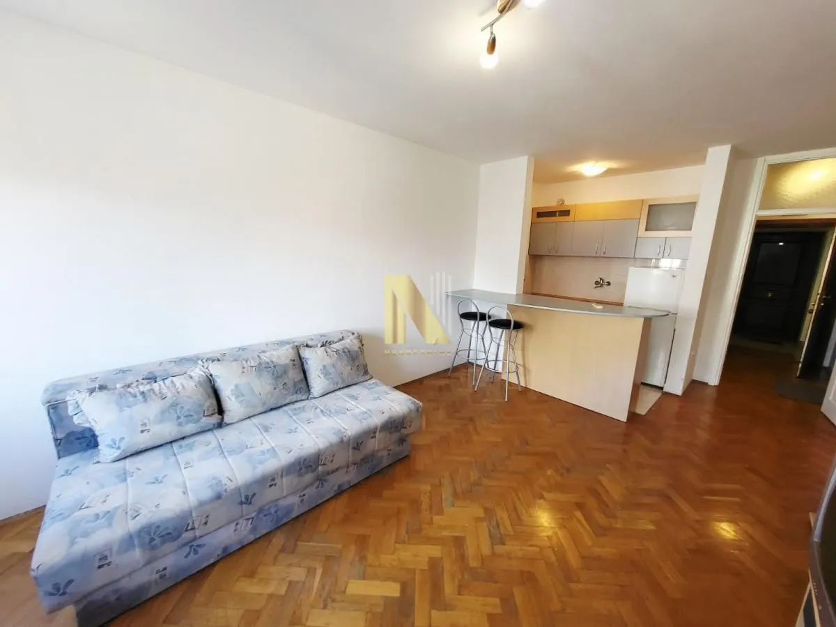 Prodaja, garsonjera, 29m², Centar, Novi Sad