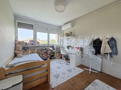 Sale, three bedroom apartment, 66m², Novi Beograd Blok 21, Novi Beograd Sve Podlokacije - image 5