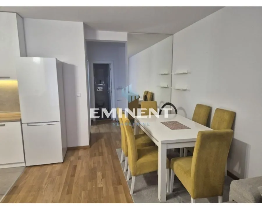 Izdavanje, dvosoban stan, 53m², Kluz, Zvezdara Sve Podlokacije