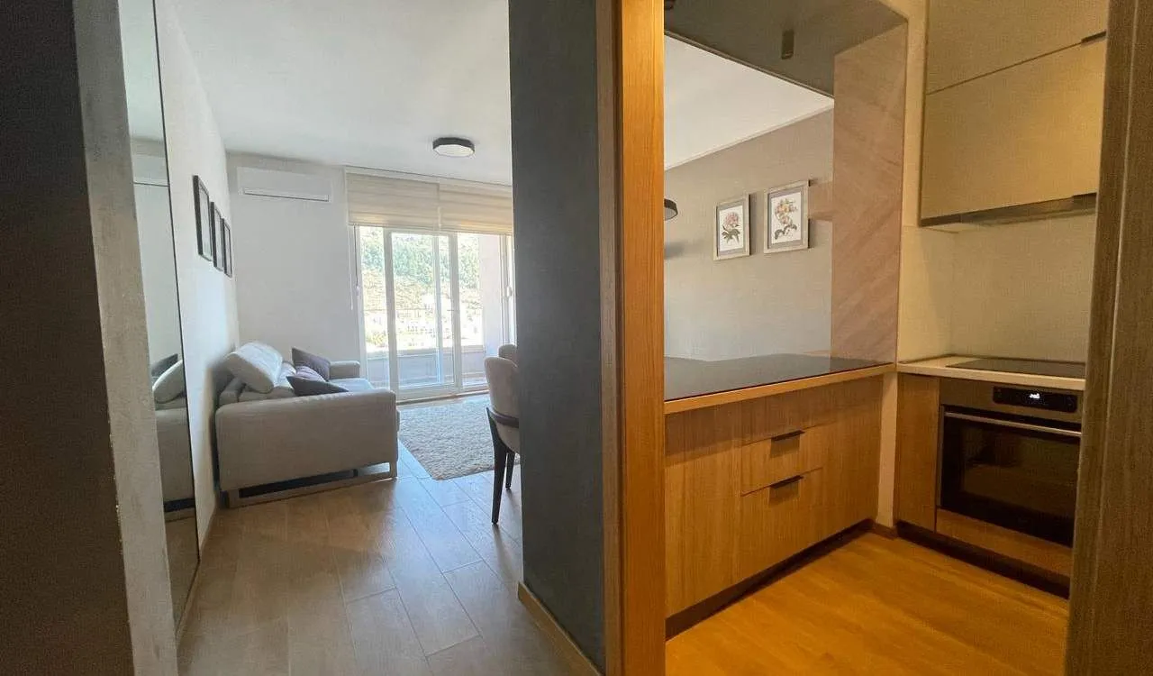 Prodaja, dvosoban stan, 58m², Podmaine, Budva