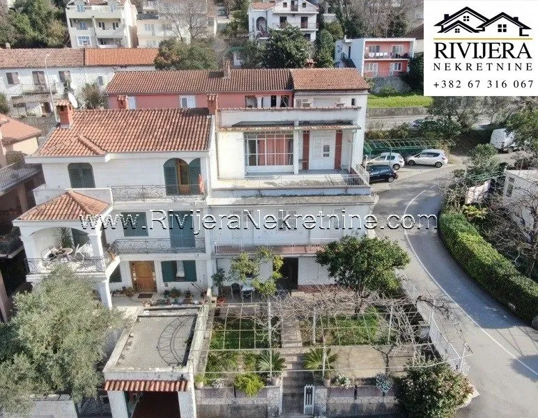 Prodaja, kuća, 245m², Igalo, Herceg Novi