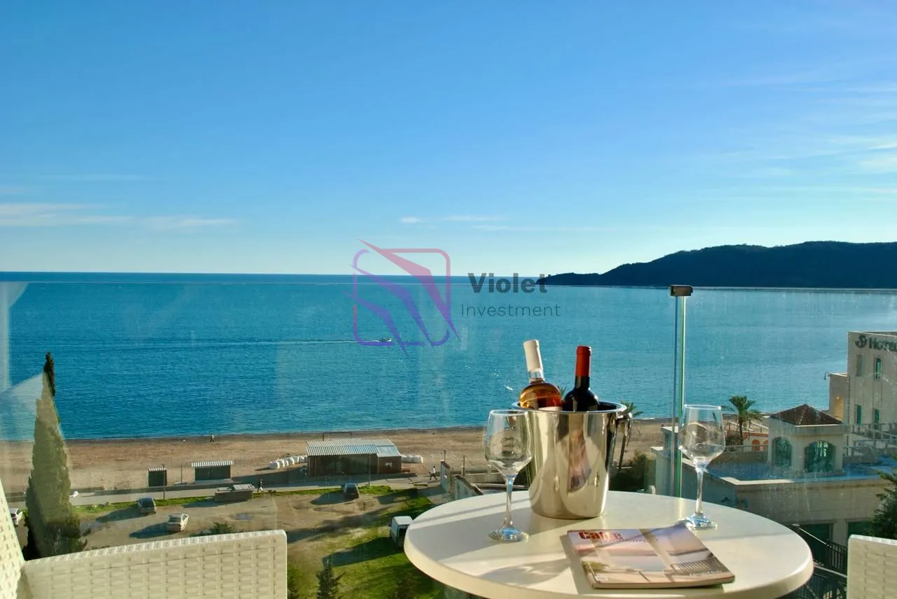Rent, one bedroom apartment, 60m², Bečići, Budva
